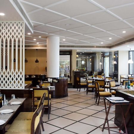 La Place Sarovar Portico Лакхнау Екстер'єр фото